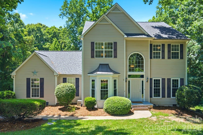137 Purple Finch Ln, Mooresville, NC 28117