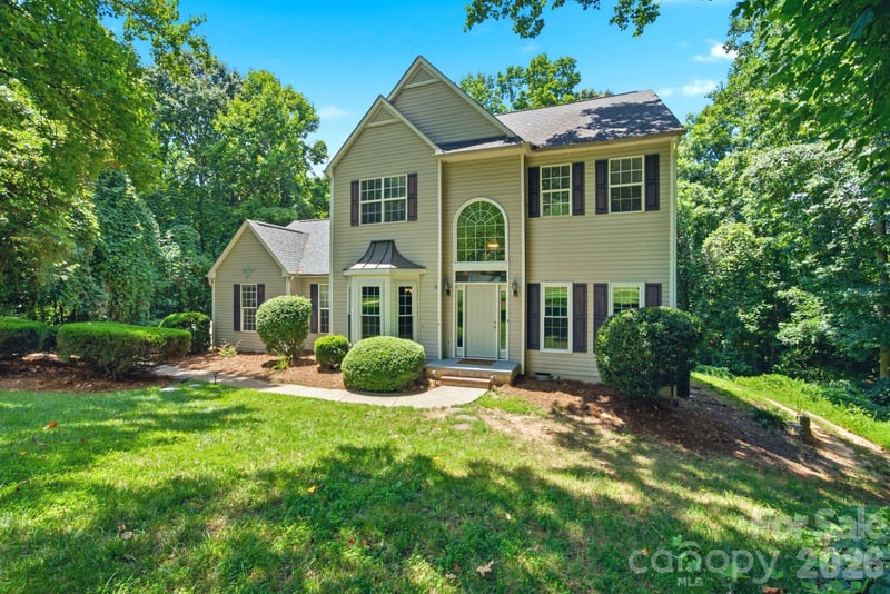 137 Purple Finch Ln, Mooresville, NC 28117
