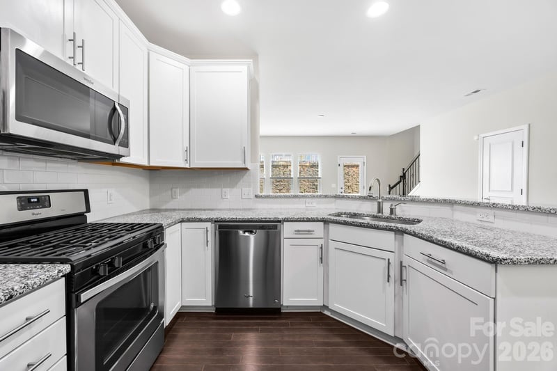 2459 Diplomat Ln, Charlotte, NC 28210