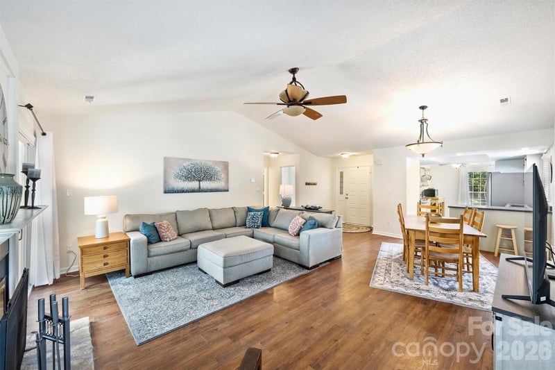 11114 Sevilla Ct, Charlotte, NC 28226
