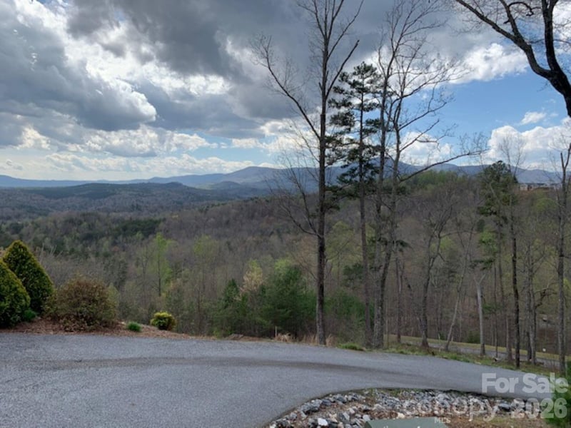 218 Rock Ledge Dr #218, Lake Lure, NC 28746