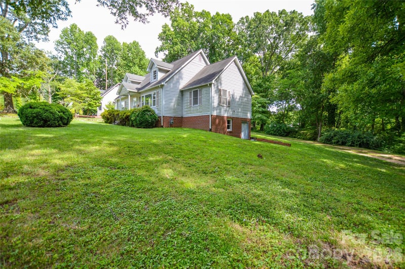 1800 Brantley Rd, Kannapolis, NC 28083