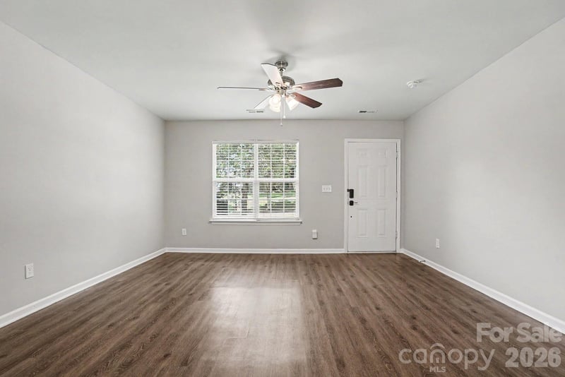5336 Beam Lake Dr, Charlotte, NC 28216