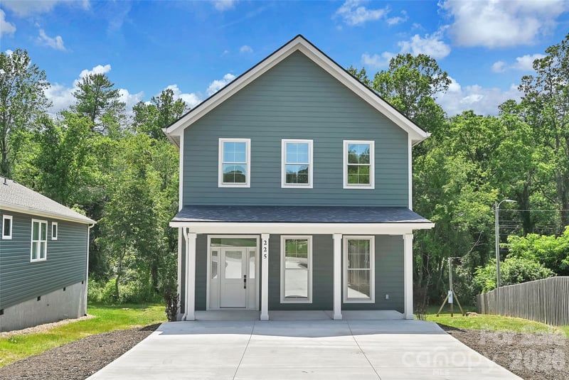 225 Edgewood Rd S, Asheville, NC 28803