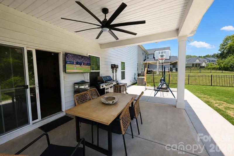 208 Tetcott St, Mooresville, NC 28115