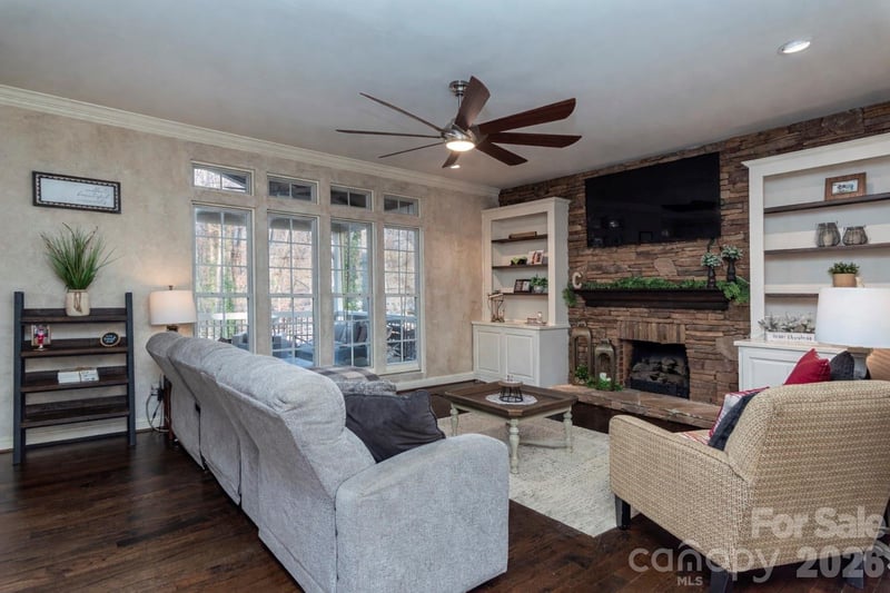 130 Haddington Pl, Mooresville, NC 28115