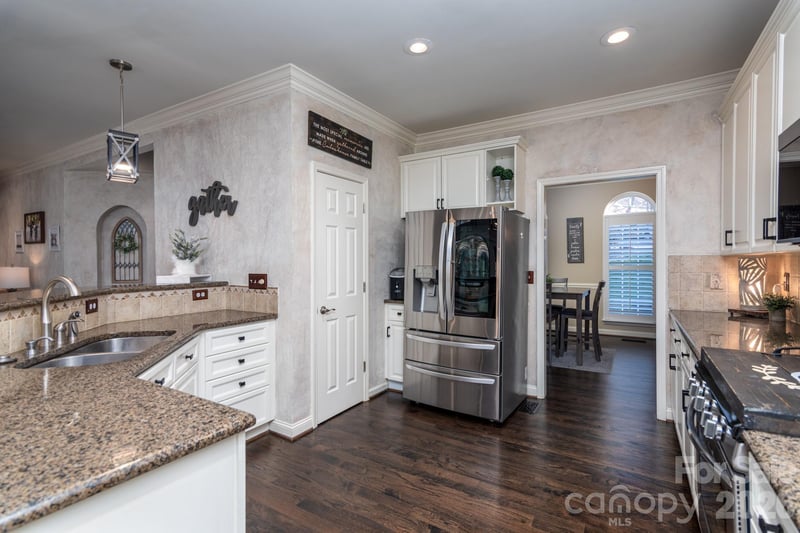 130 Haddington Pl, Mooresville, NC 28115