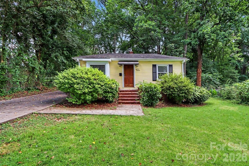 1819 Arnold Dr, Charlotte, NC 28205