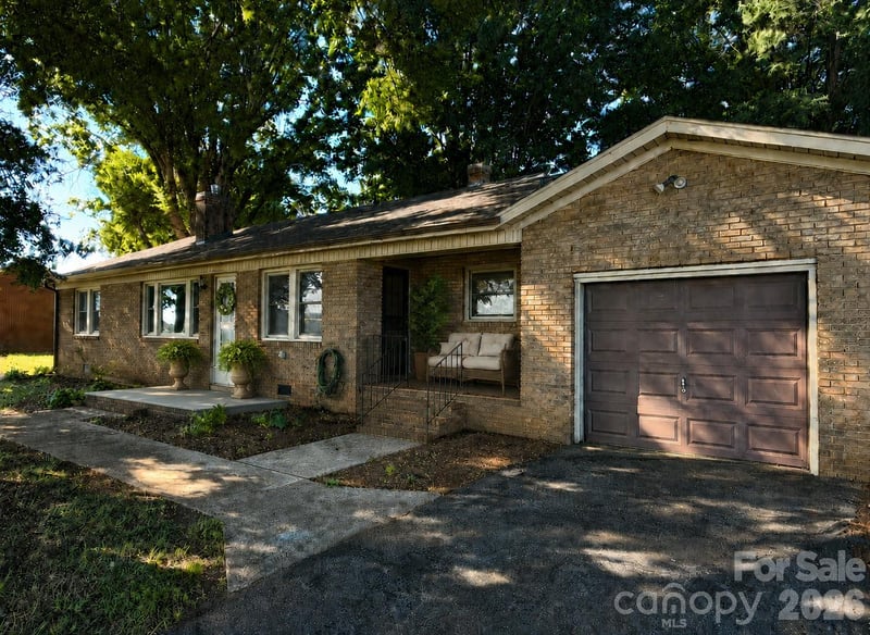 3649 Taylorsville Hw, Statesville, NC 28625