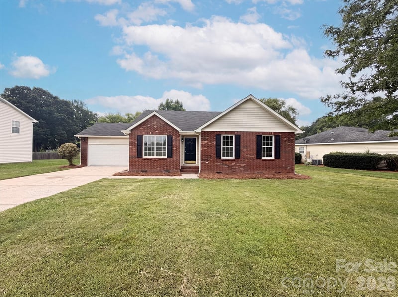 4901 Jacquelyne Dr, Indian Trail, NC 28079