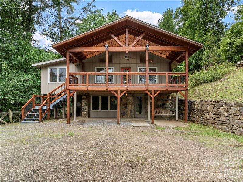16 Turtle Dove Trl, Burnsville, NC 28714