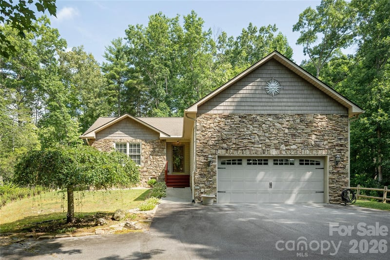 59 Smalltown Trl, Brevard, NC 28712