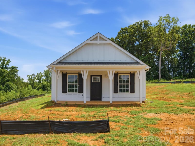 1432 Blackbird Dr, Clover, SC 29710