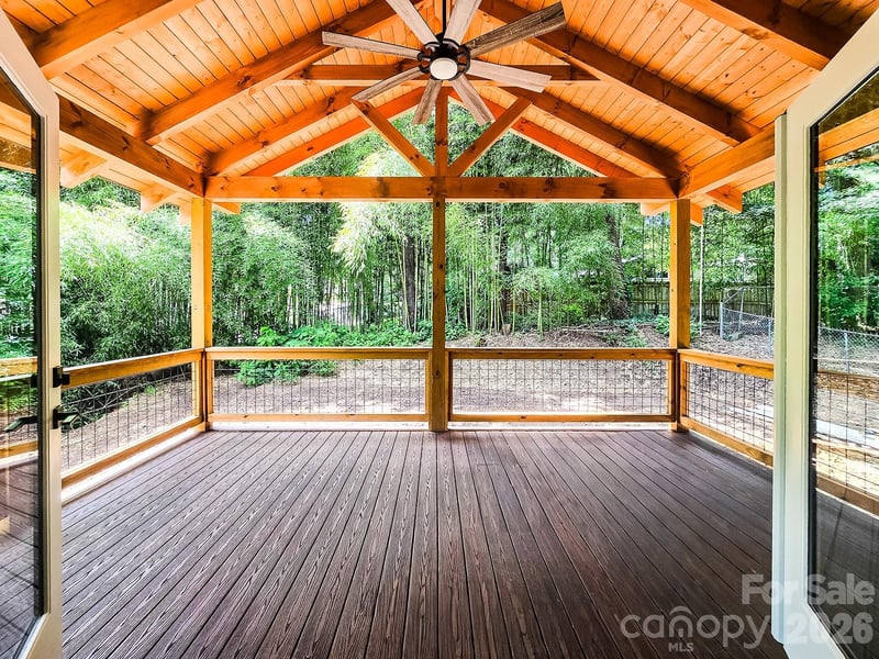 505 S Oconeechee Ave, Black Mountain, NC 28711