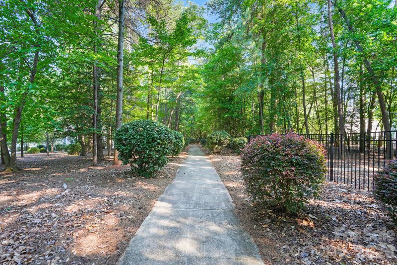 4325 Artesian Cove Ct, Denver, NC 28037