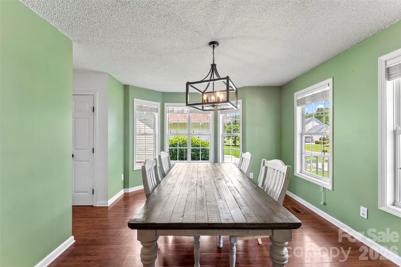 820 Saint Andrews Pl, Concord, NC 28025