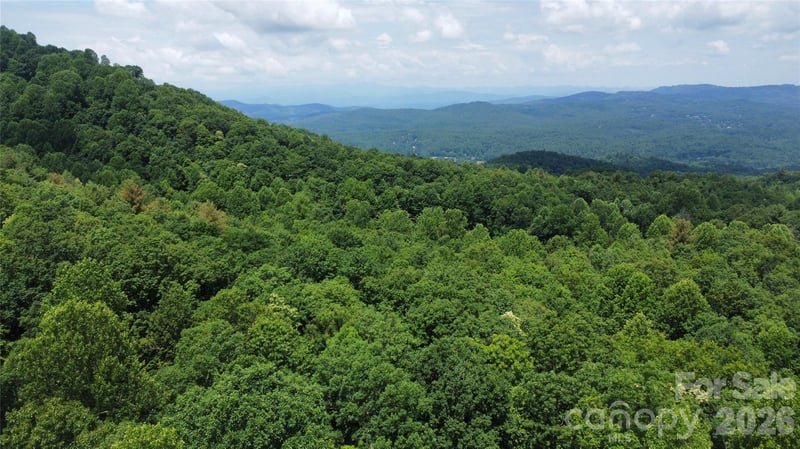 9999 North Pointe Dr #70, Zirconia, NC 28790