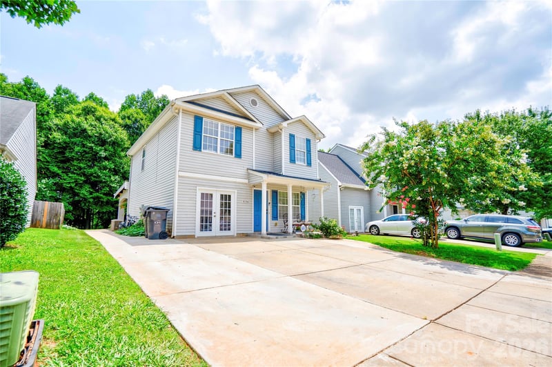 9336 Dewey Dr, Charlotte, NC 28214
