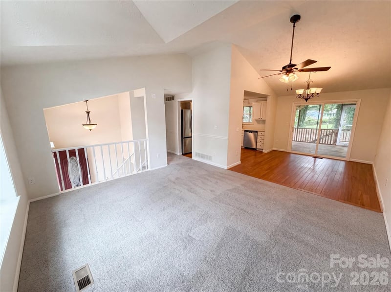 7827 Mallen Dr, Charlotte, NC 28212