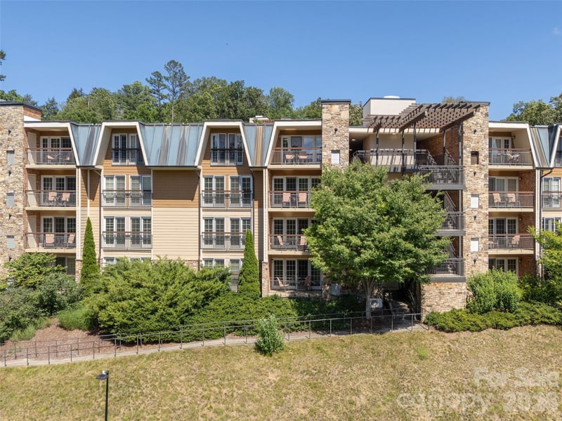 208 Bowling Park Rd #208, Asheville, NC 28803