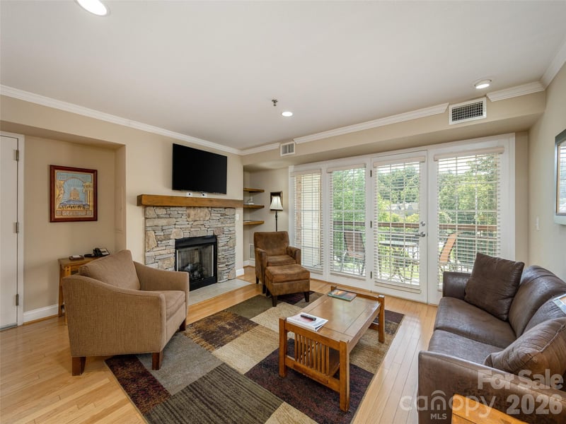 208 Bowling Park Rd #208, Asheville, NC 28803