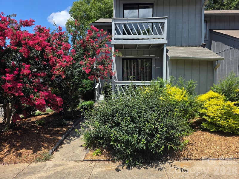 100 Willow Run Dr #22, Gastonia, NC 28056