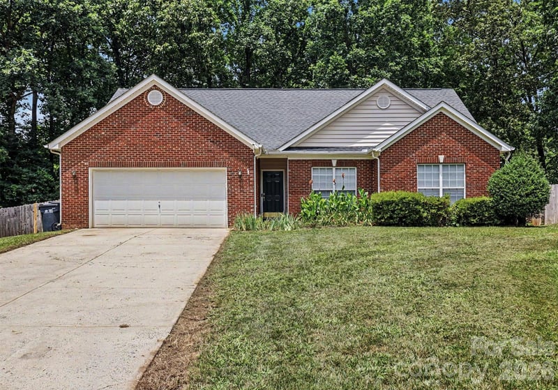 2922 Tallard Ln, Charlotte, NC 28270