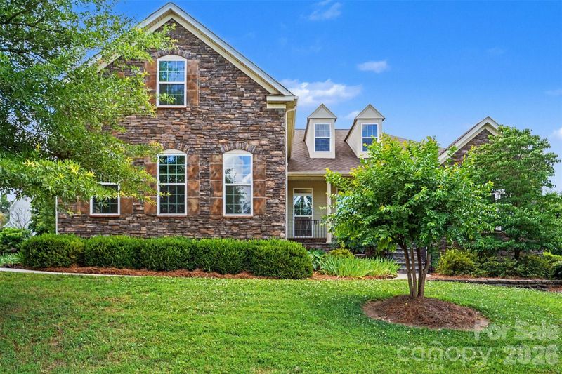 8432 Penton Pl, Harrisburg, NC 28075