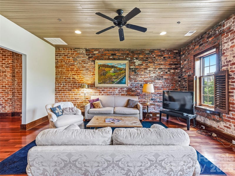 33 Patton Ave #301, Asheville, NC 28801