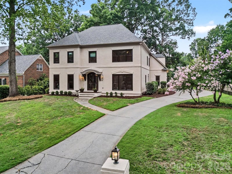 9408 Sardis Glen Dr, Matthews, NC 28105