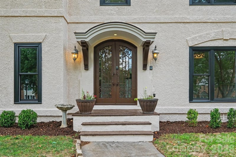 9408 Sardis Glen Dr, Matthews, NC 28105