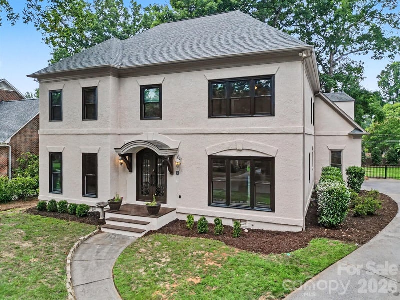 9408 Sardis Glen Dr, Matthews, NC 28105