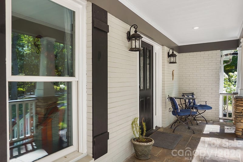 432 Raintree Dr, Matthews, NC 28104