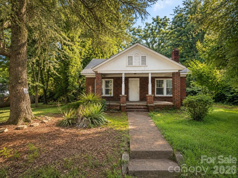 1316 E 35th St E, Charlotte, NC 28205