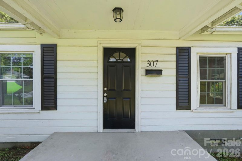 307 Clay St, Belmont, NC 28012