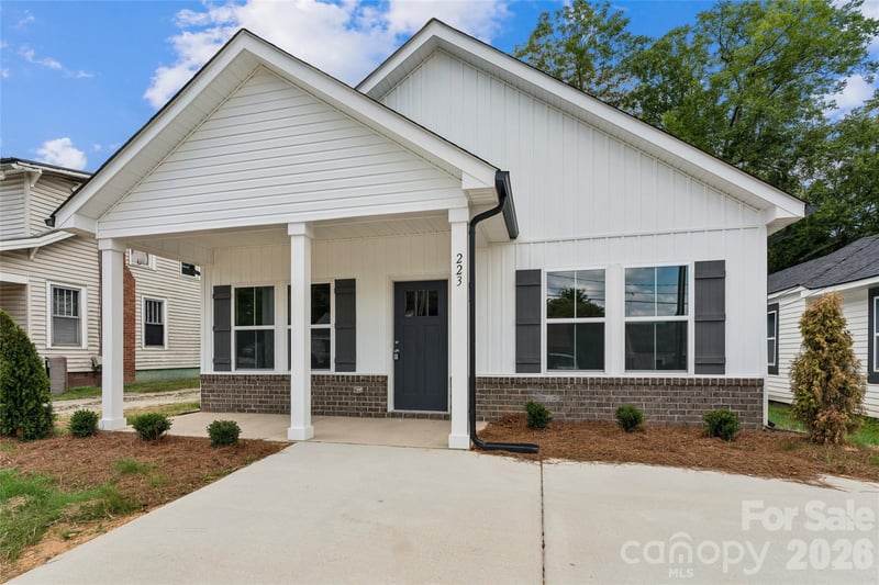 223 W 11th St, Salisbury, NC 28144