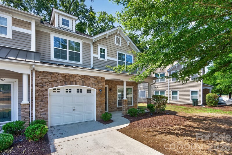 4711 Craigmoss Ln, Charlotte, NC 28278