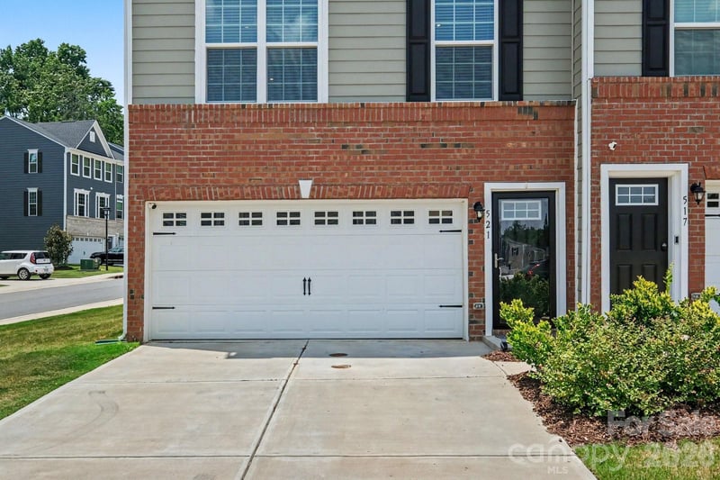 521 Moondance Dr, Gastonia, NC 28054