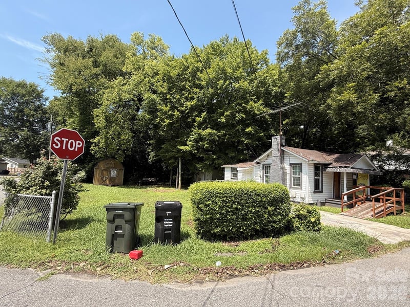 126 James St SW, Concord, NC 28025
