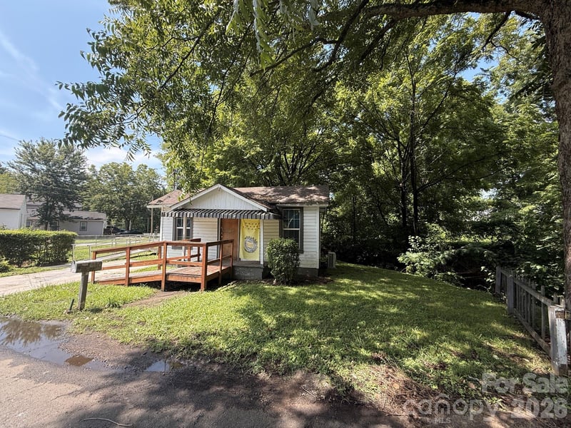 126 James St SW, Concord, NC 28025
