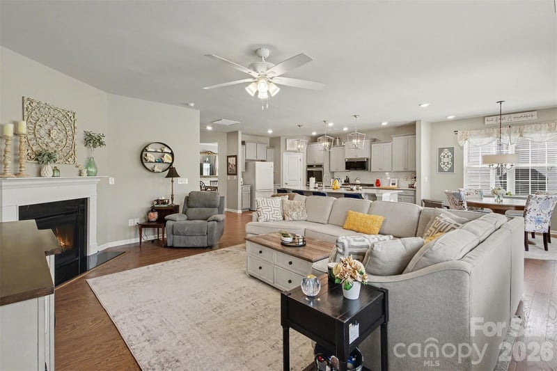 163 Abersham Dr, Mooresville, NC 28115
