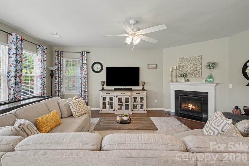163 Abersham Dr, Mooresville, NC 28115