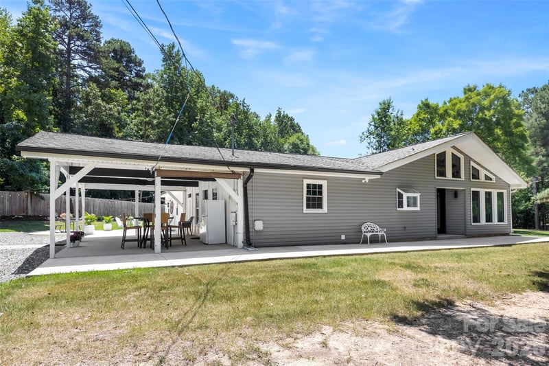 6309 Landsford Rd, Marshville, NC 28103