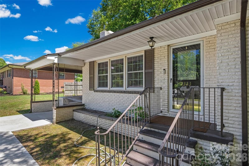 2323 Hedgewood Cir, Gastonia, NC 28052