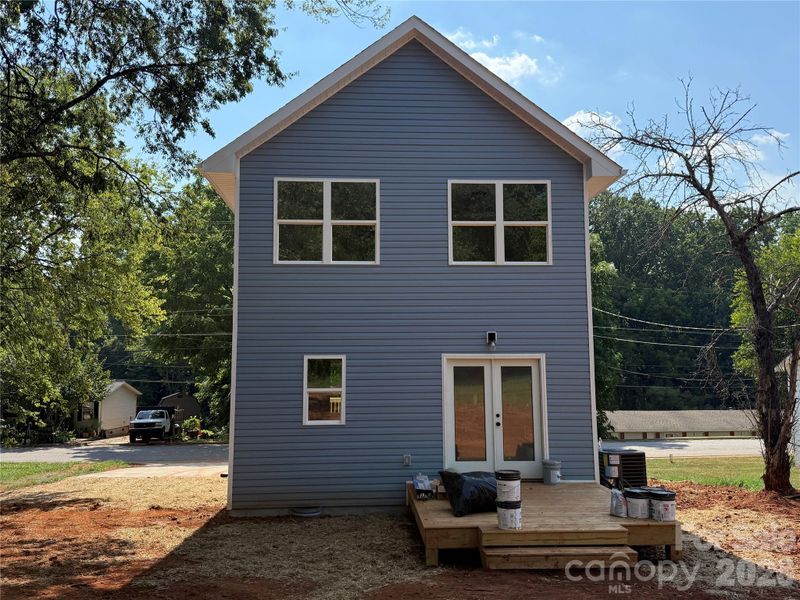 227 S Caldwell Ave, Newton, NC 28658