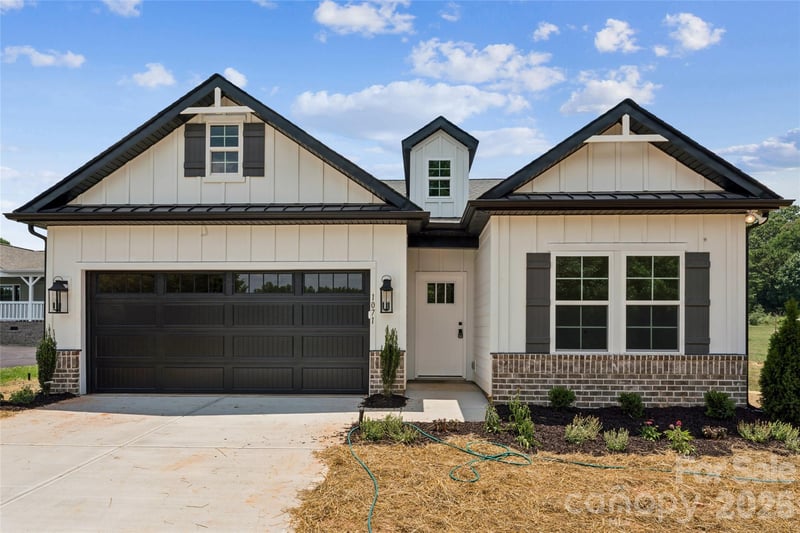 1071 Reba Ln, Kannapolis, NC 28081