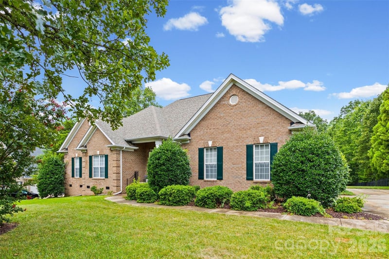 8809 Nellie Ln, Waxhaw, NC 28173