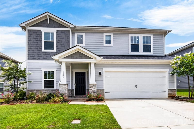 1041 Red Apple St, Monroe, NC 28110