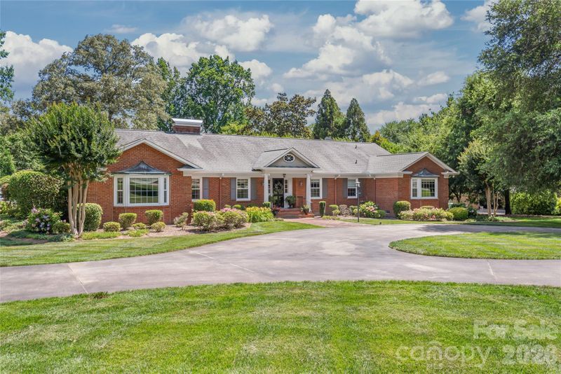 301 Fairway Dr, Fort Mill, SC 29715