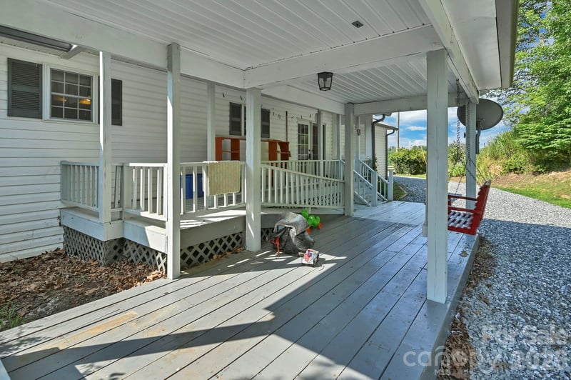 553 Morgan Branch Rd, Marshall, NC 28753